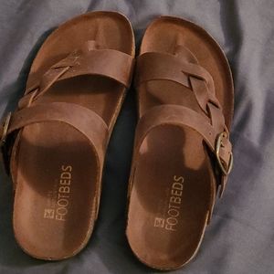 Super cute white mountain sandals